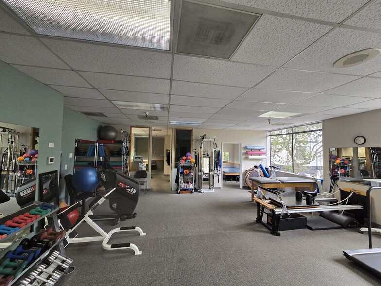 1225 Crane St, Menlo Park, CA for lease - Building Photo - Image 3 of 8