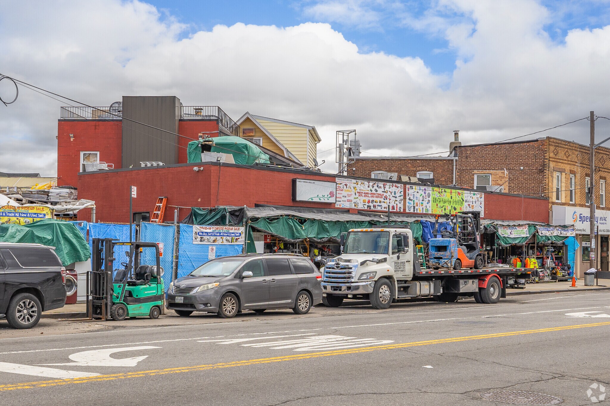 10909 Rockaway Blvd, South Ozone Park, NY à louer Photo principale- Image 1 de 6