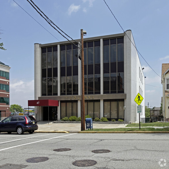 45-47 Orient Way, Rutherford, NJ à vendre - Photo principale - Image 1 de 1