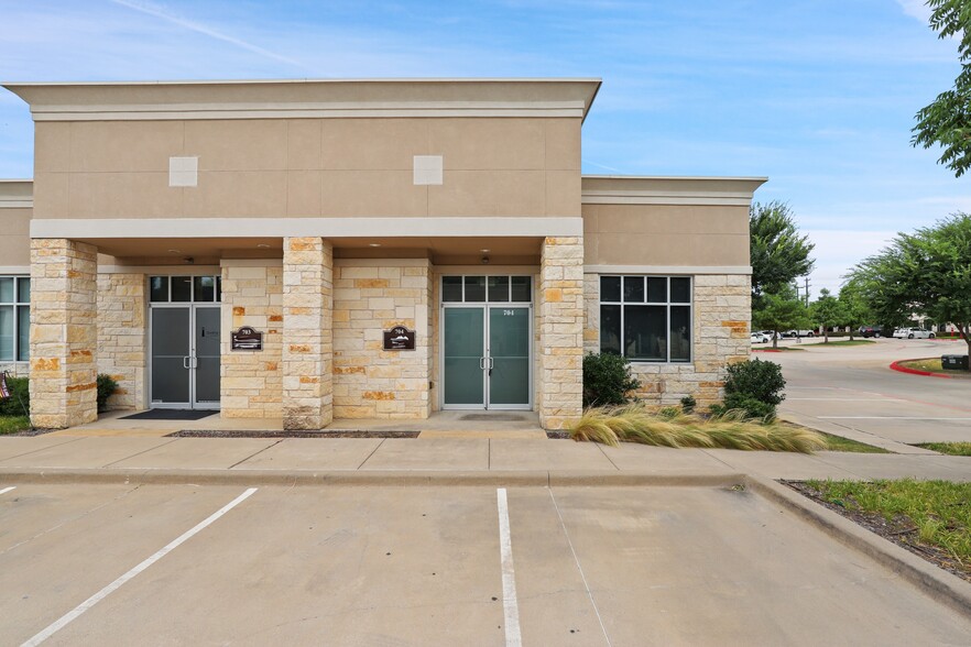 3900 S Stonebridge Dr, McKinney, TX for sale - Building Photo - Image 1 of 24