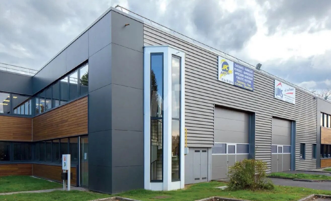 Flex in Sainte-Geneviève-des-Bois for lease Building Photo- Image 1 of 11