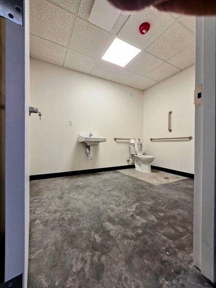 View Photo