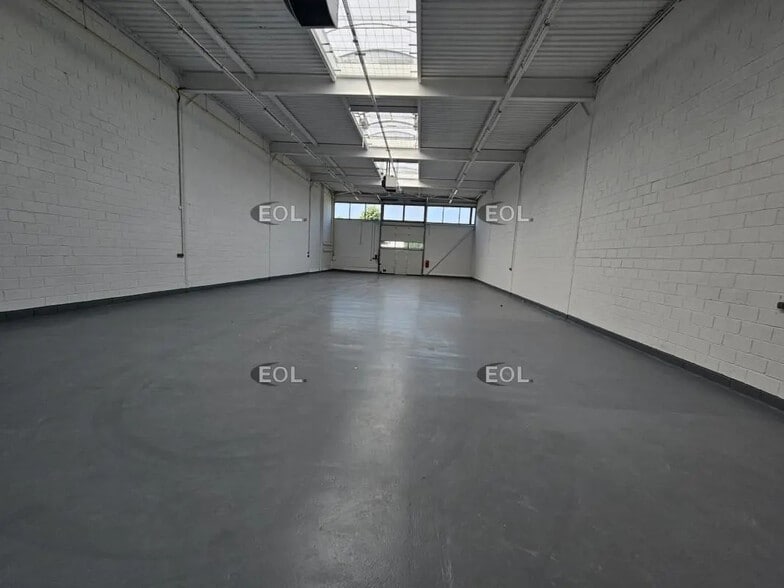 Flex in Bonneuil-sur-Marne for lease - Interior Photo - Image 2 of 6