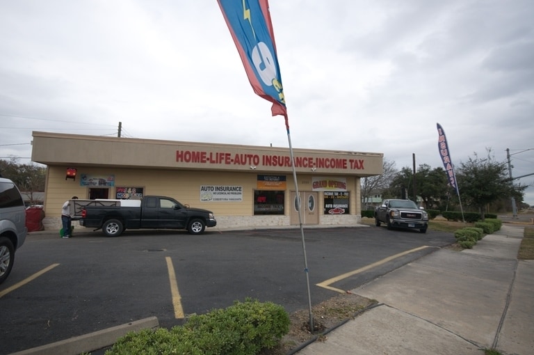 2555 Allen Genoa Rd, Pasadena, TX for sale - Building Photo - Image 1 of 20