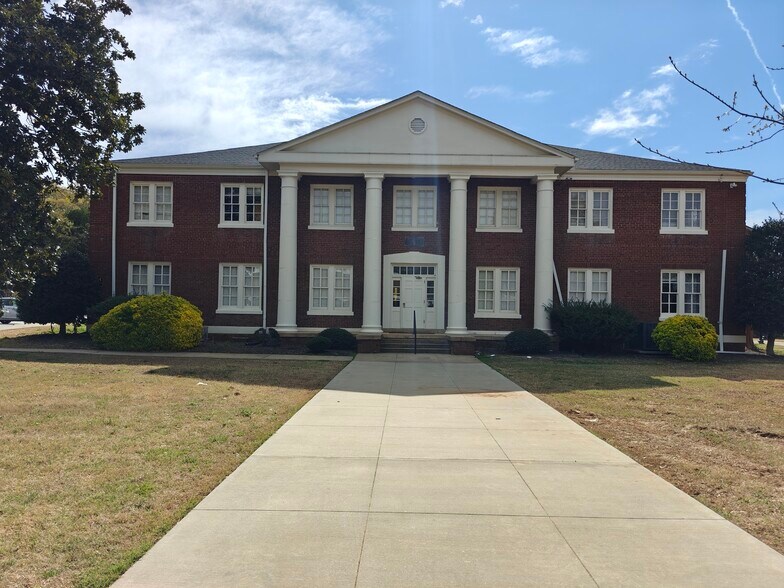 1115 College Dr, Gaffney, SC à vendre - Photo du bâtiment - Image 3 de 25