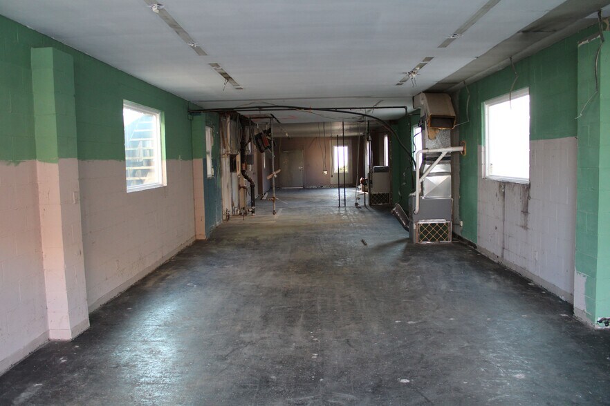 116 Bauer Ave, Louisville, KY à louer - Photo du bâtiment - Image 2 de 5