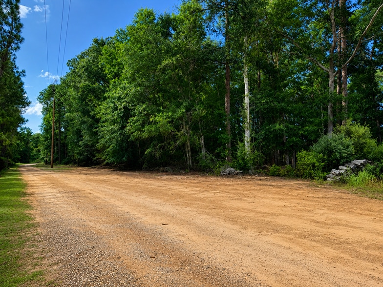 75 Industrial Blvd, Eastman, GA for sale - Building Photo - Image 3 of 12