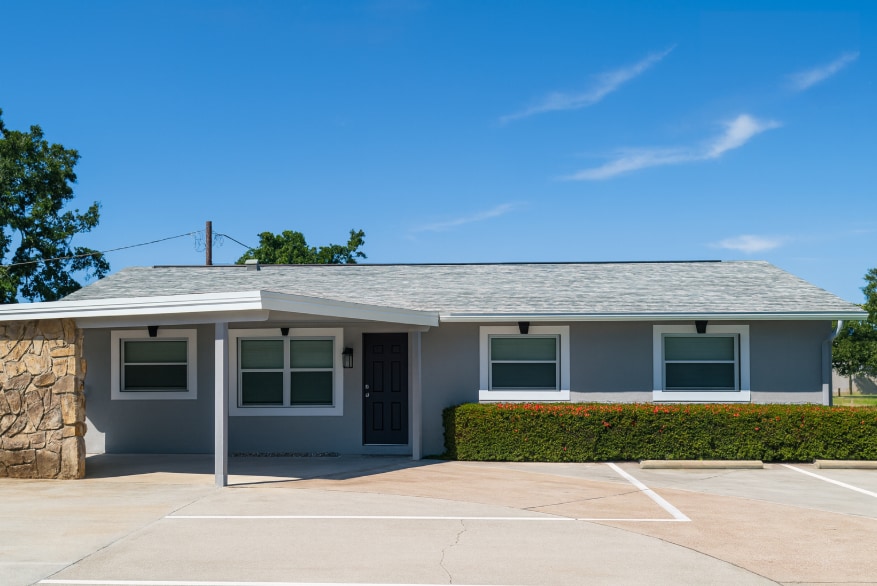 5113 Memorial Hwy, Tampa, FL for lease Building Photo- Image 1 of 15