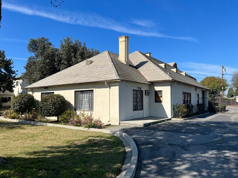 3903 Tyler Ave, El Monte, CA à louer - Photo du bâtiment - Image 3 de 7