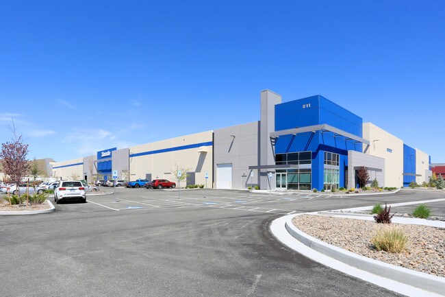 Plus de détails pour 811-855 Sandhill Rd, Reno, NV - Industriel à louer