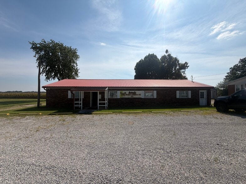 7094 Highway 66, Wadesville, IN for sale - Building Photo - Image 3 of 7