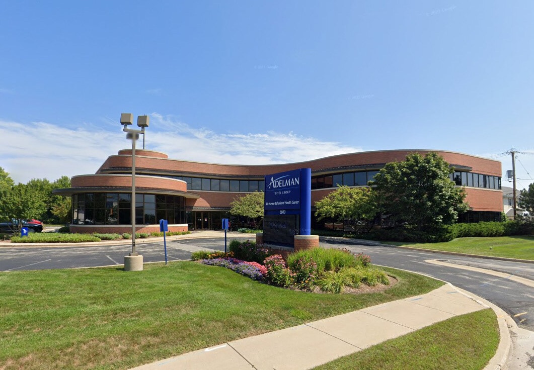 6980 N Port Washington Rd, Glendale, WI for lease Building Photo- Image 1 of 9