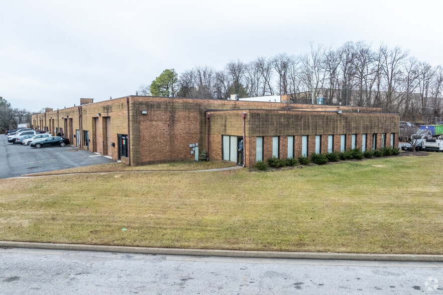 4 Nashua Ct, Essex, MD for lease - Primary Photo - Image 1 of 6
