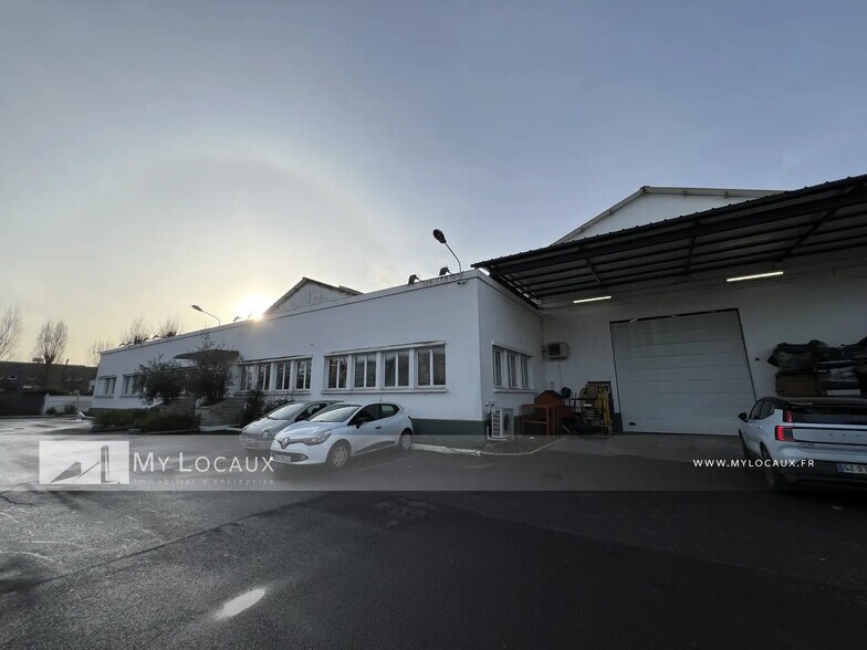 Flex dans Gennevilliers à louer - Photo du bâtiment - Image 1 de 13