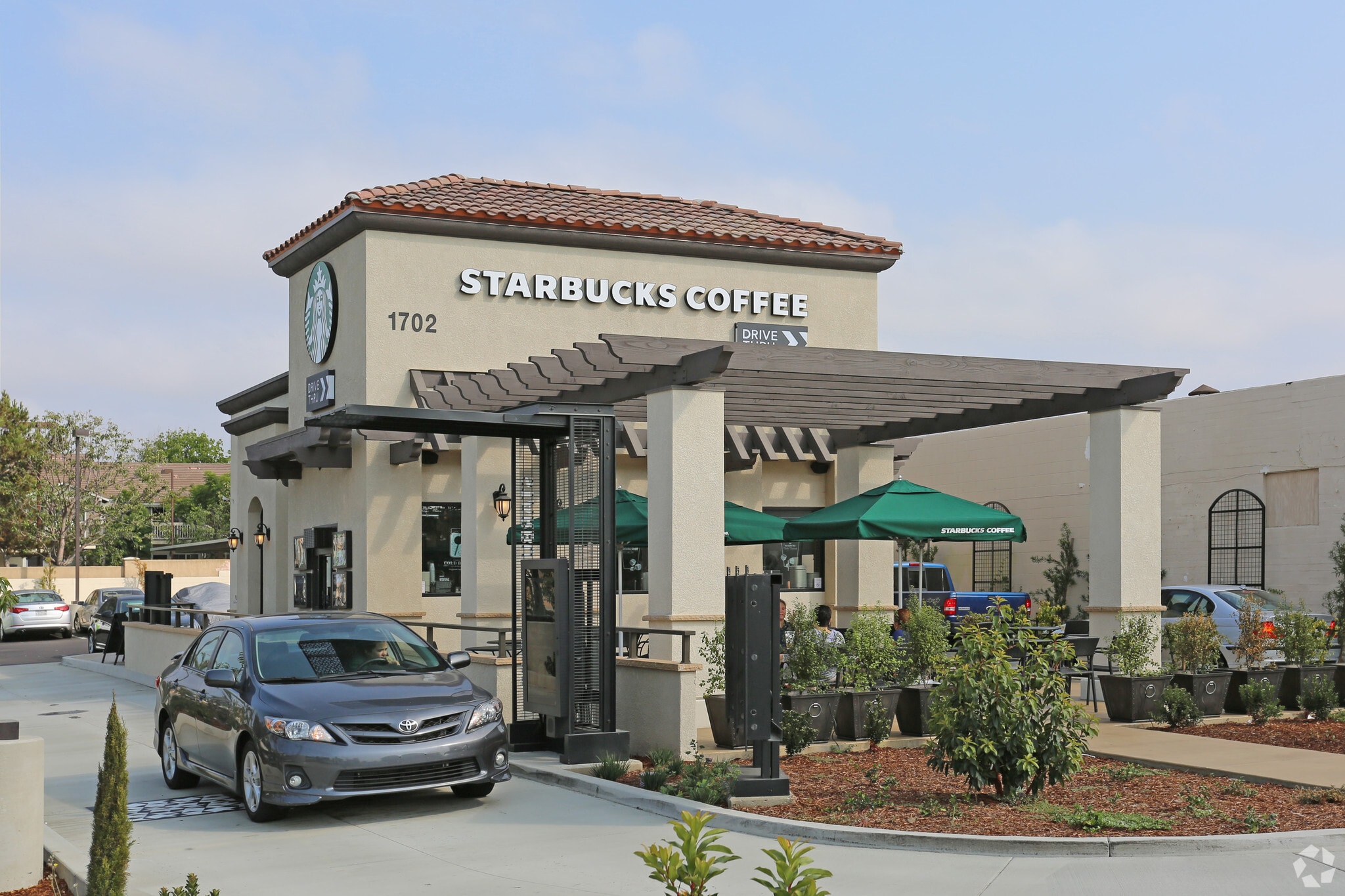 1702 Mission Ave, Oceanside, CA for sale Primary Photo- Image 1 of 9