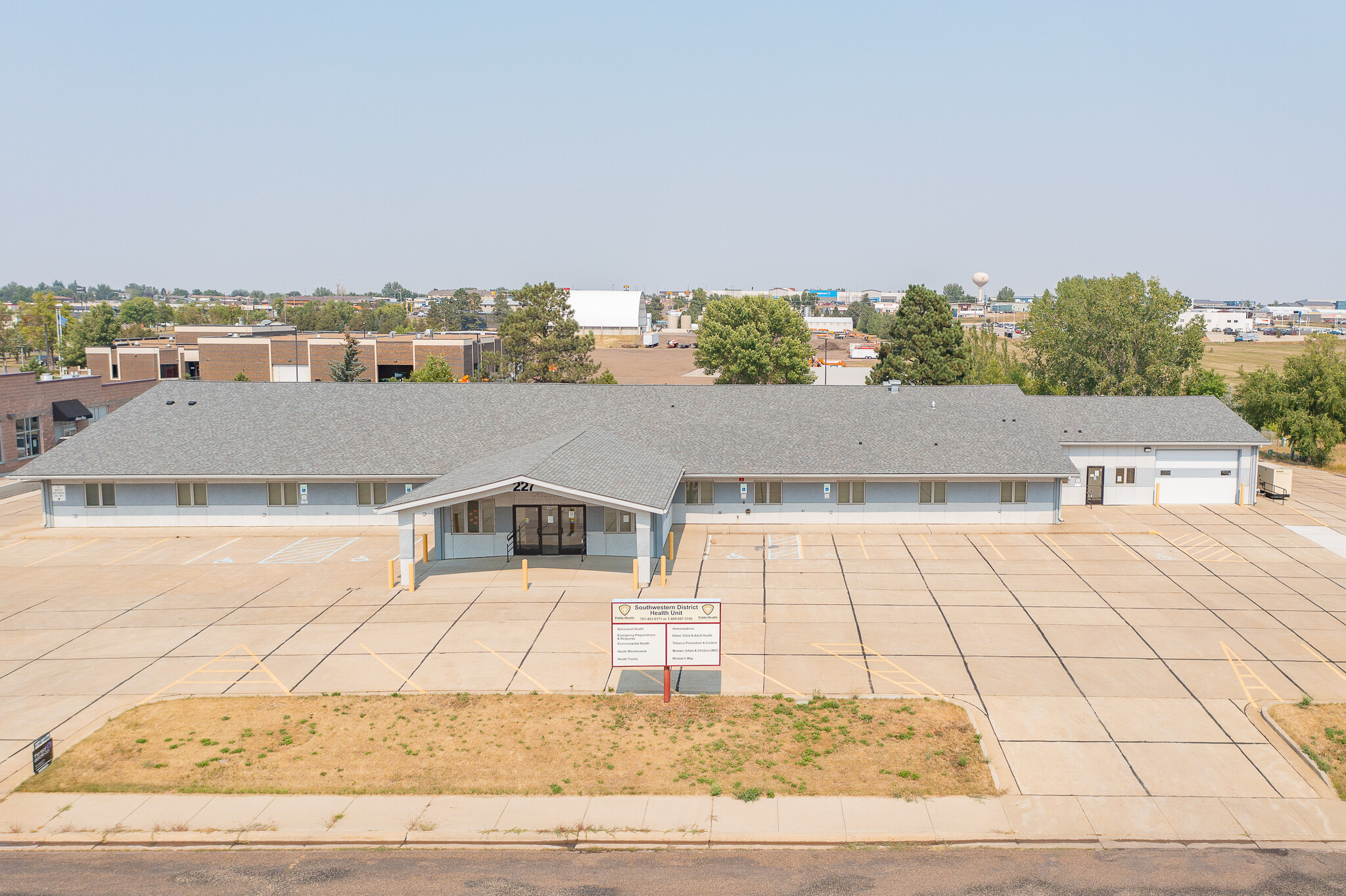 227 16th St W, Dickinson, ND for sale Building Photo- Image 1 of 28