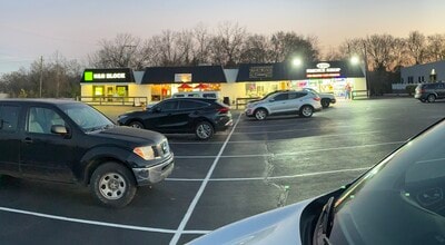 241-247 Hopkinsville Rd, Russellville, KY for lease Interior Photo- Image 2 of 7