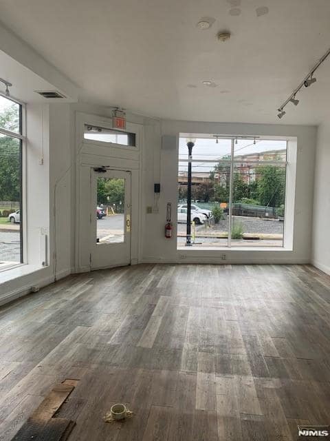 41 Glenridge Ave, Montclair, NJ 07042 - Unit 1R -  - Interior Photo - Image 1 of 5