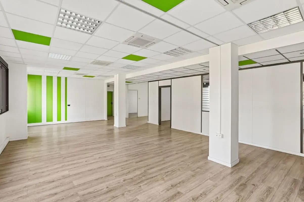 Office in Lyon for lease Interior Photo- Image 1 of 19