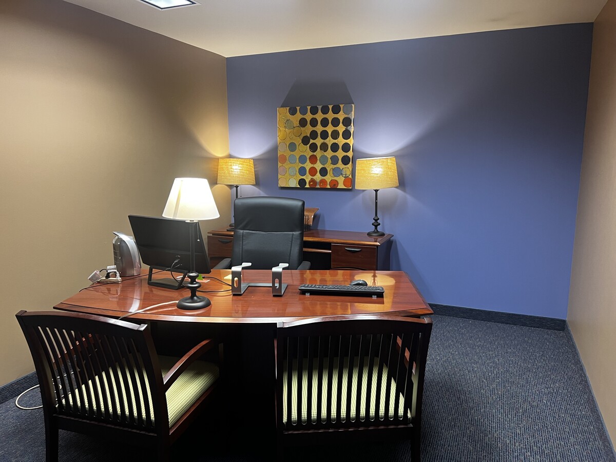 4300 Marsh Ridge Rd, Carrollton, TX 75010 - Unité 114 & 116 -  - Photo intérieure - Image 1 of 6