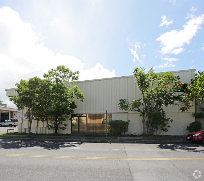 99-899 Iwaena St, Aiea, HI for lease - Building Photo - Image 3 of 25