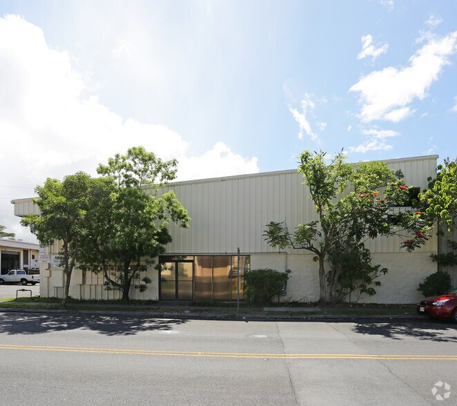 99-899 Iwaena St, Aiea, HI à louer - Photo du bâtiment - Image 3 de 25