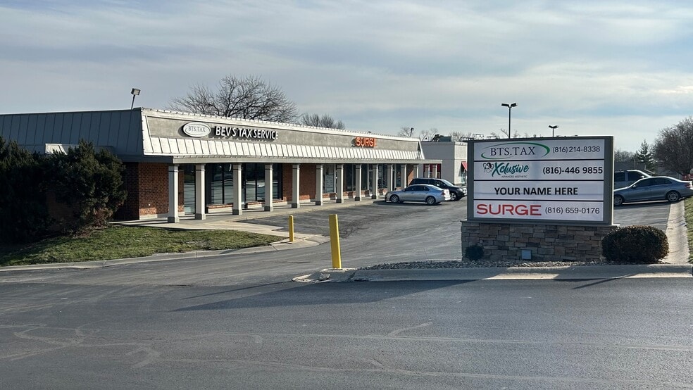 5815-5821 NE Antioch Rd, Gladstone, MO à louer - Photo du bâtiment - Image 2 de 5