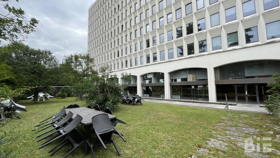 353 Boulevard Du Président Wilson, Bordeaux for lease - Building Photo - Image 3 of 10
