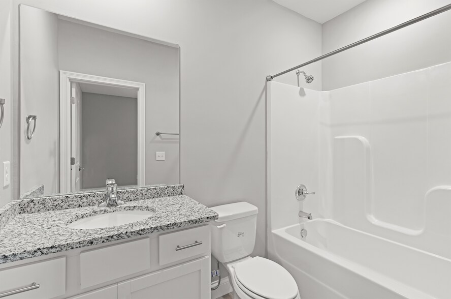 2146 Prospector Ct, Bowling Green, KY à vendre - Photo du bâtiment - Image 2 de 22