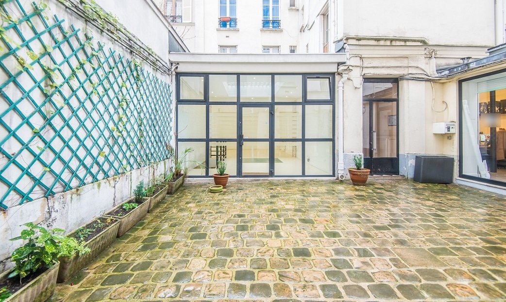Paris, PAR 75009 -  -  - Interior Photo - Image 1 of 8