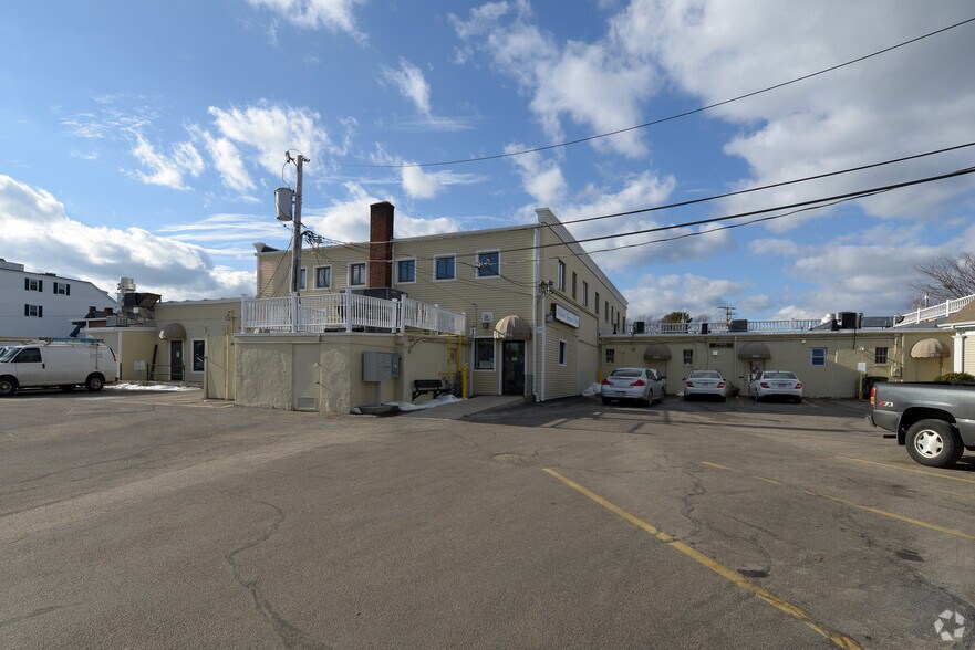 938-944 Main St, Walpole, MA à louer - Photo du bâtiment - Image 2 de 6