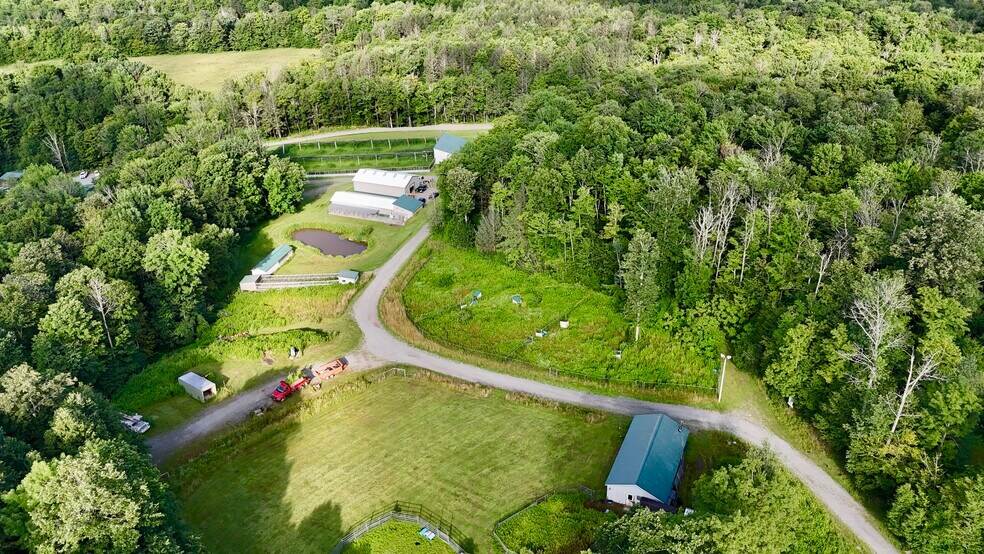 374 Neer Rd, Long Eddy, NY à vendre - Photo du bâtiment - Image 3 de 17