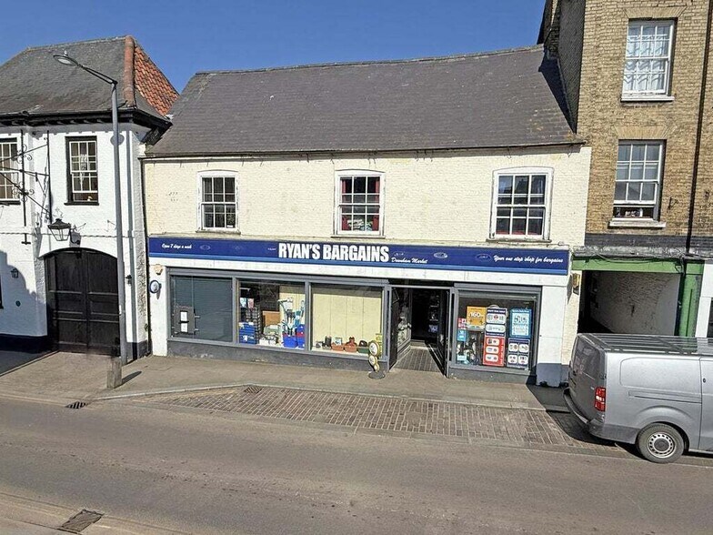 10 Bridge St, Downham Market à vendre - Photo du bâtiment - Image 2 de 26