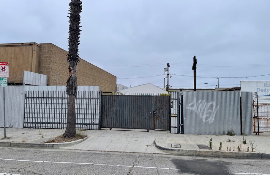 326 N Avalon Blvd, Wilmington, CA for sale - Building Photo - Image 2 of 7