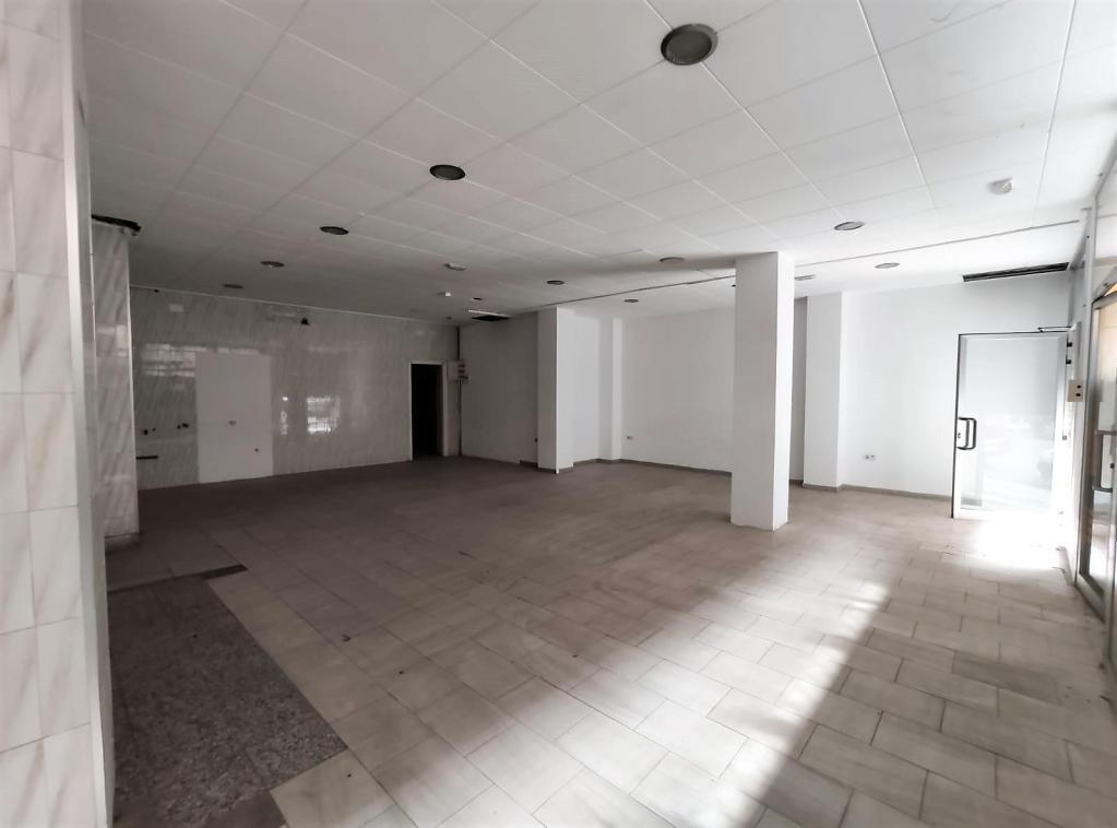 Lleida, LER 25003 - Unit 01 - - Interior Photo - Image 2 of 6