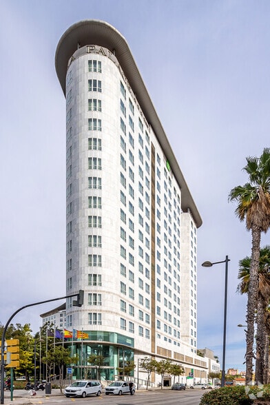 Avinguda de les Corts Valencianes, 58, València, Valencia for lease - Building Photo - Image 2 of 5