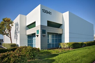 13933 Magnolia Ave, Chino, CA for lease Interior Photo- Image 1 of 1