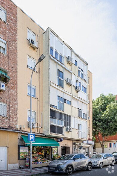 Calle del Castillo de Simancas, 22, Madrid, Madrid for lease - Building Photo - Image 2 of 2