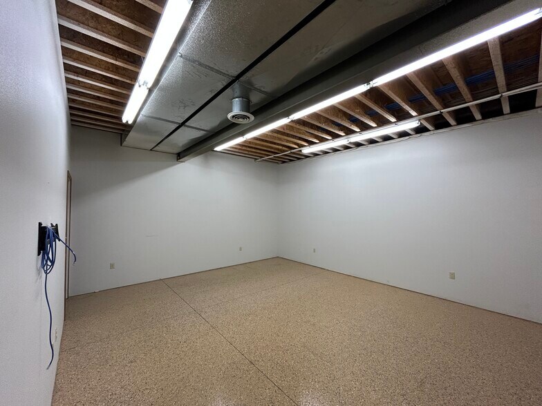 601 4th St, De Smet, SD à vendre - Photo du bâtiment - Image 3 de 13