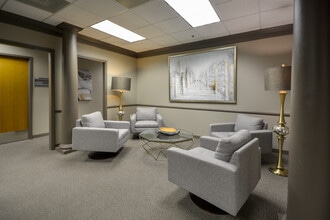 425 W Capitol Ave, Little Rock, AR for lease Interior Photo- Image 1 of 5