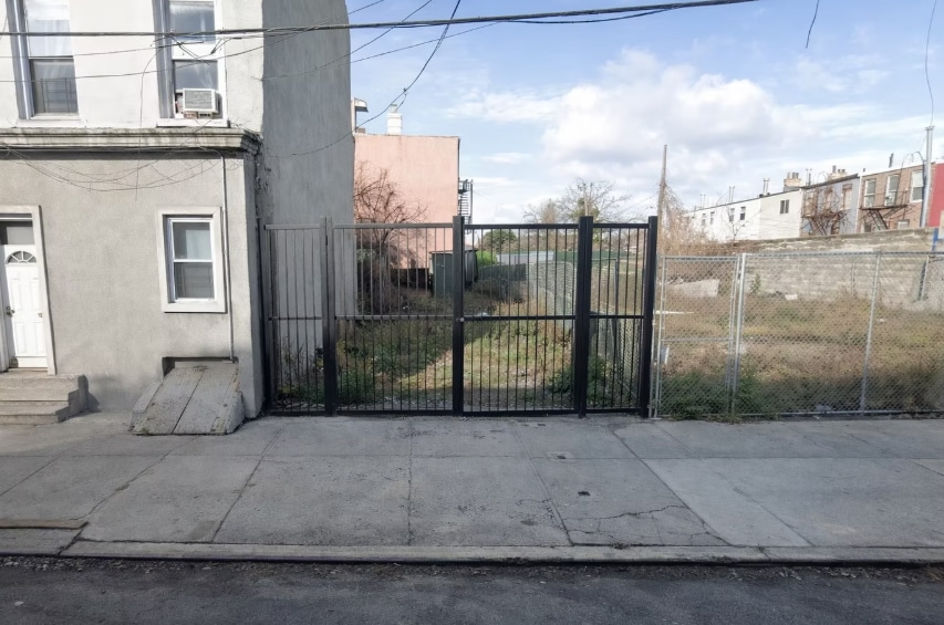 395 Liberty Ave, Brooklyn, NY for sale - Building Photo - Image 2 of 2