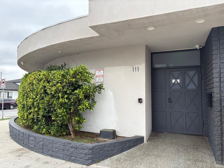 111 S Garfield Ave, Montebello, CA for lease - Building Photo - Image 1 of 10