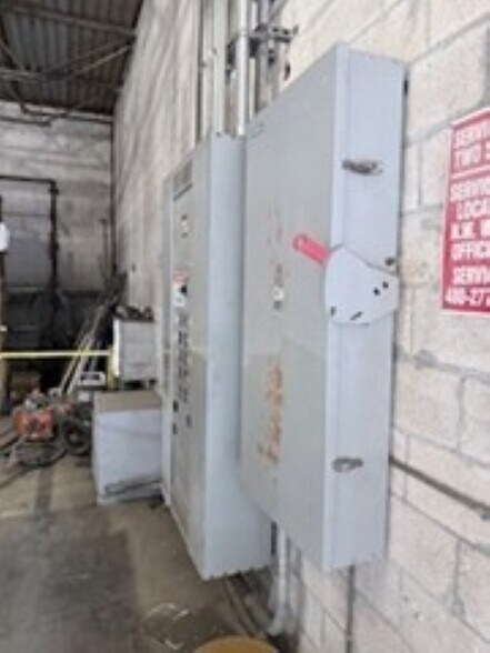 15201 NW 34th Ave, Opa-locka, FL à louer - Photo du bâtiment - Image 3 de 7