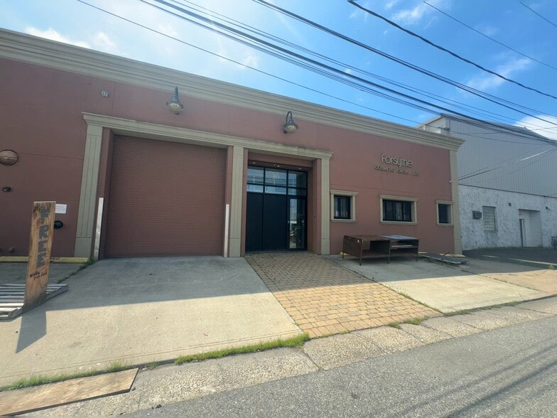 10-12 Niagara Ave, Freeport, NY for lease - Commercial Listing Video - Image 3 of 11