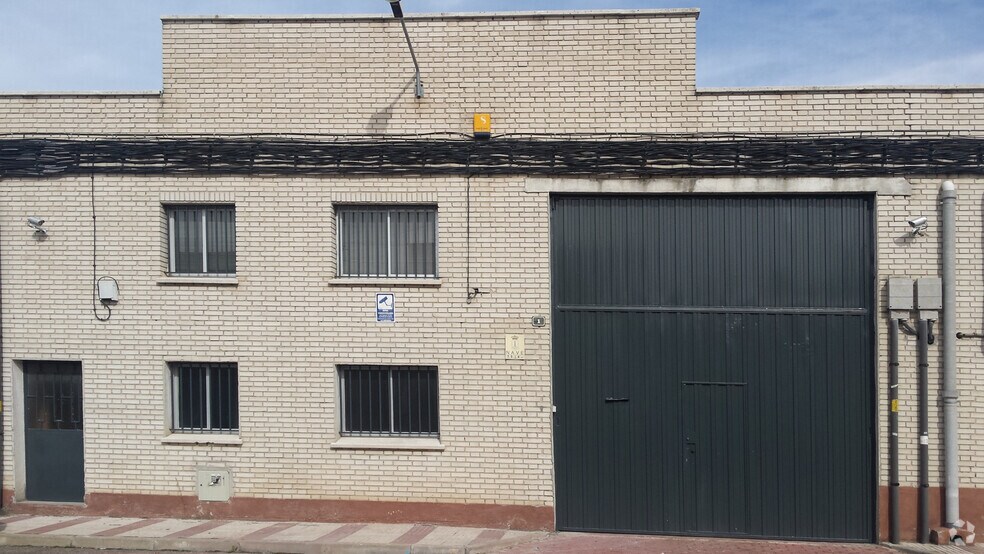 Calle Río Alberche, 1, Humanes de Madrid, Madrid for sale - Primary Photo - Image 1 of 27