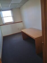 416 Green Ln, Bristol, PA for lease Interior Photo- Image 1 of 1