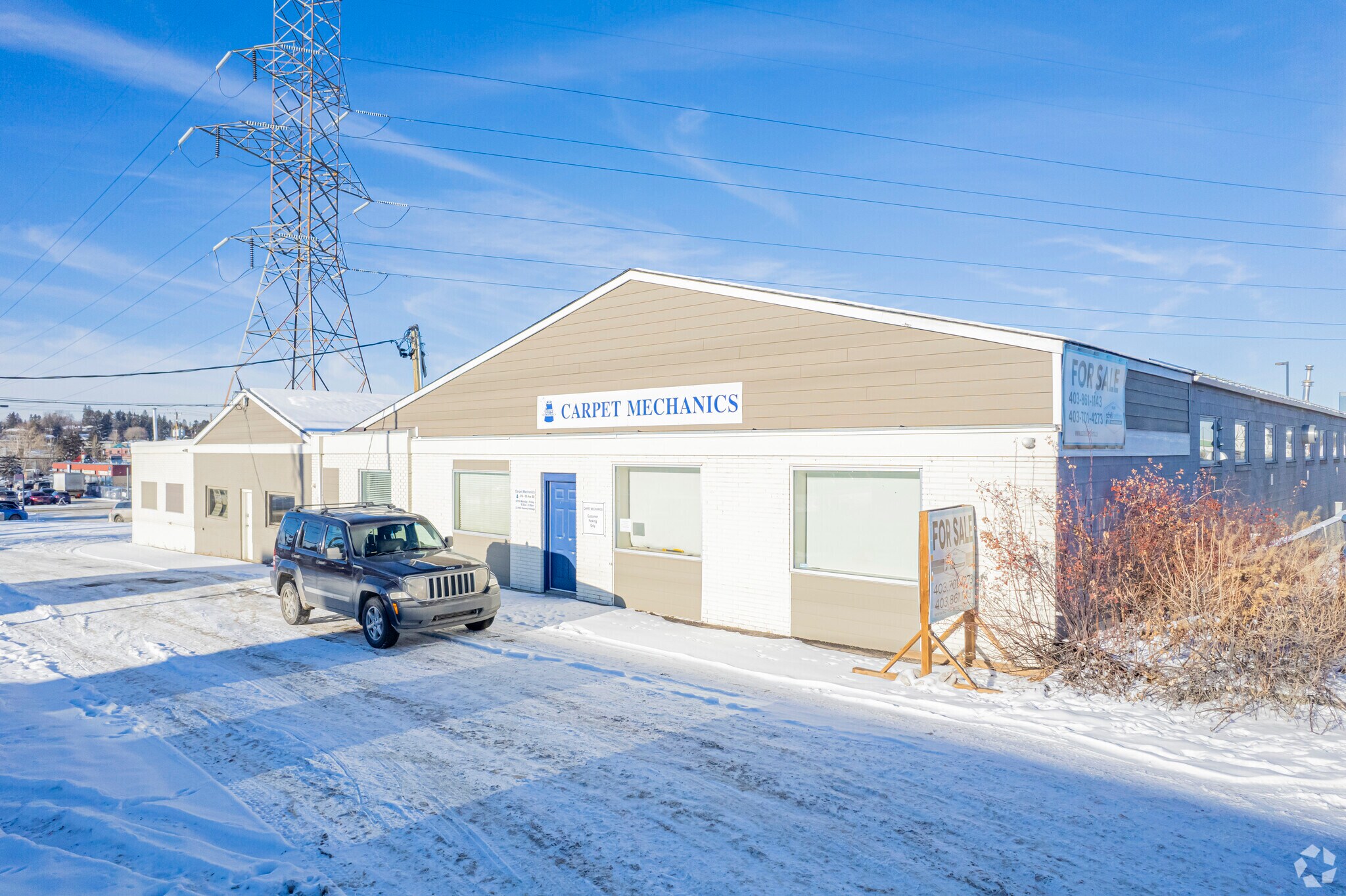 216 50th Ave SE, Calgary, AB for sale Primary Photo- Image 1 of 1