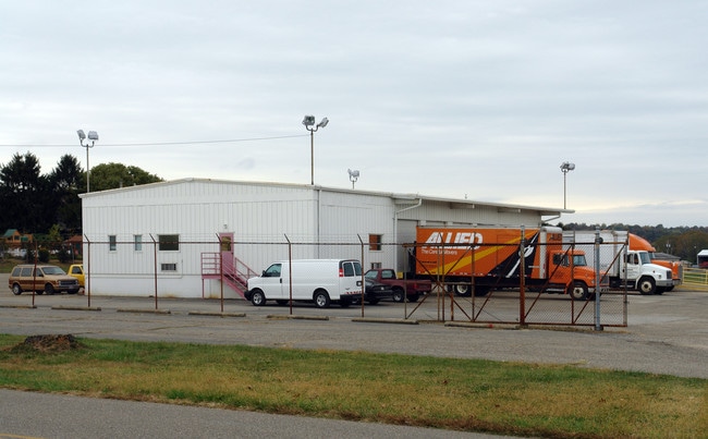 More details for 123 Lee St, Belpre, OH - Industrial for Lease