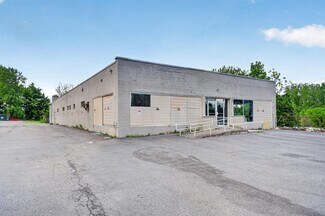 Plus de détails pour 14 Route 17k, Newburgh, NY - Commerce de détail à vendre