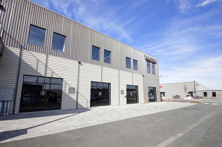 10 Dynamic Dr, Scarborough, ME for lease - Primary Photo - Image 1 of 7